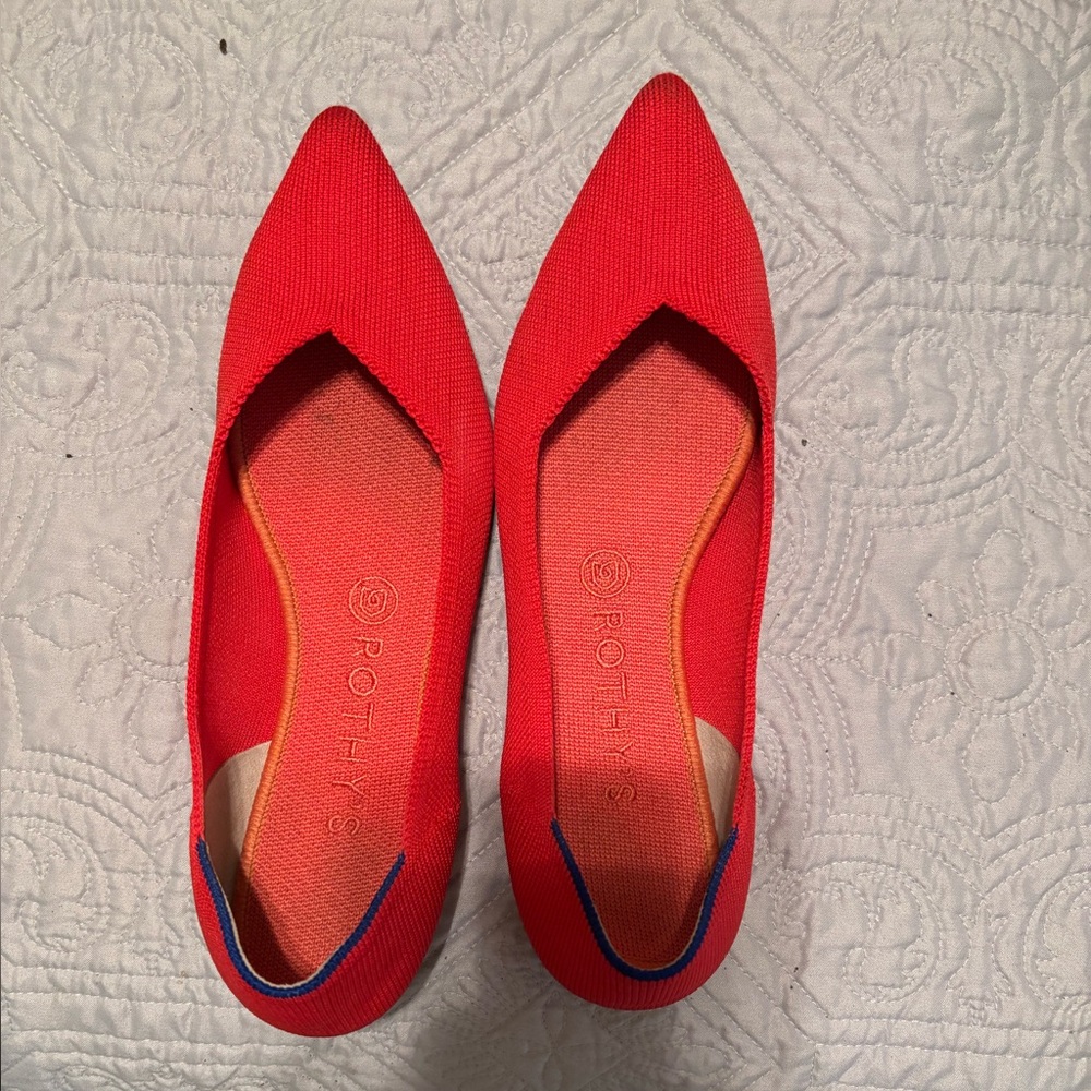 Rothy’s red knit pointed toe slip on flat 9